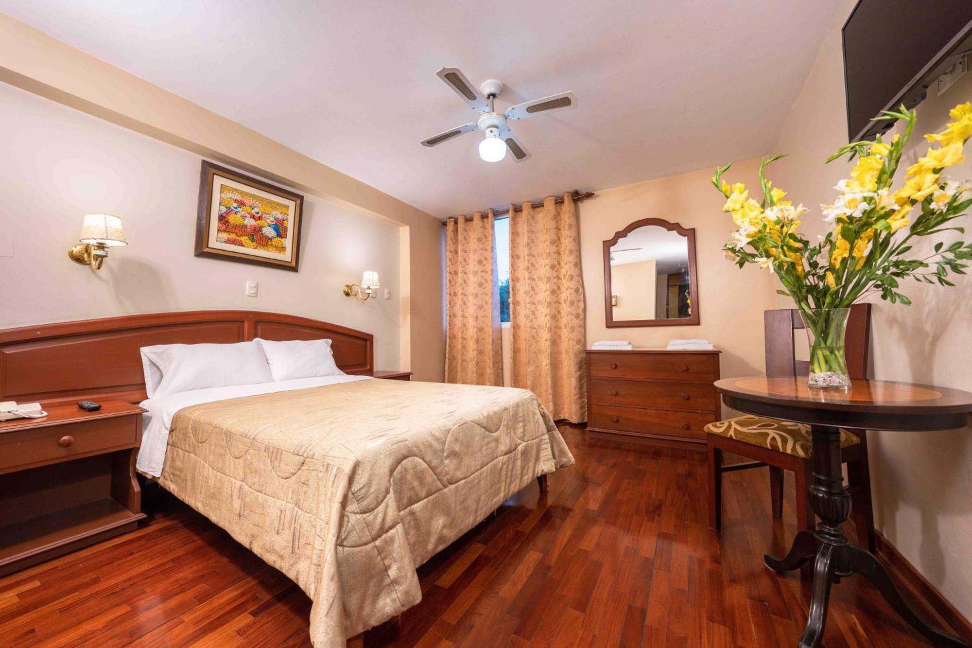 Hotel Manhattan Inn Airport リマ エクステリア 写真